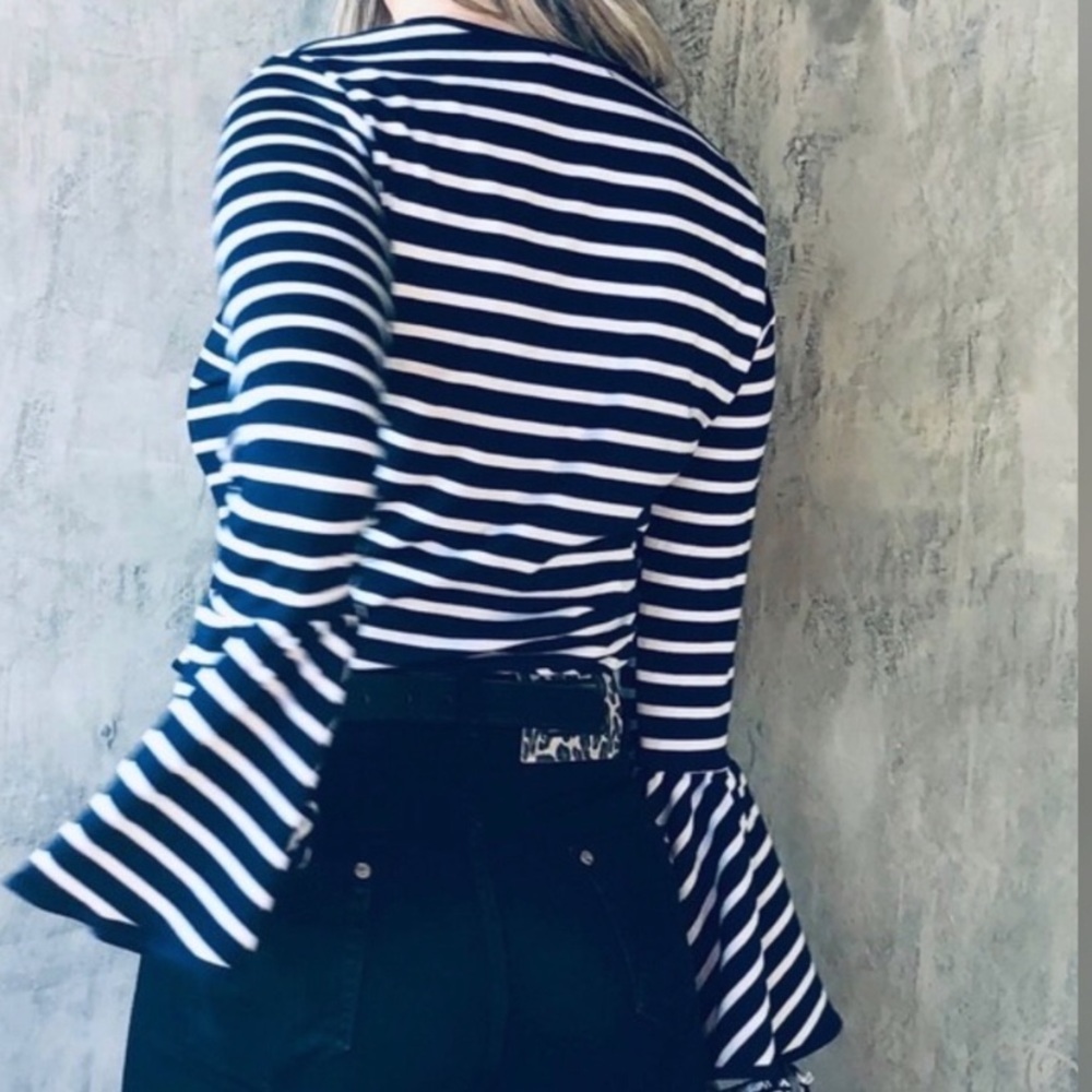 Chic Long Bell Sleeve Top - Picture 7 of 10